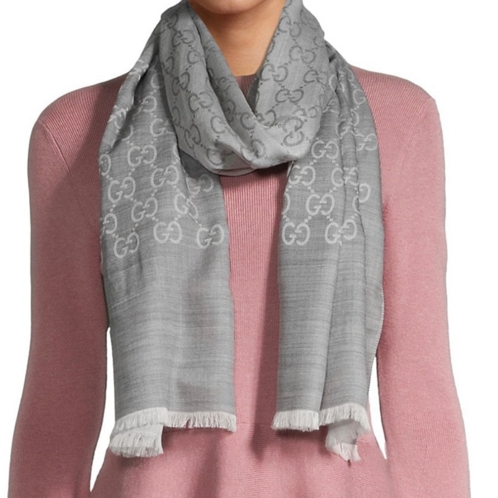 Gucci scarf
